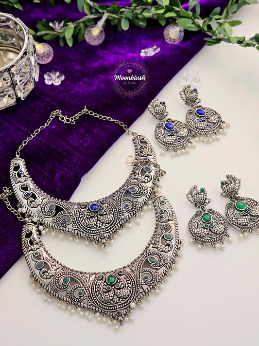 Handmade Antique Style Choker: Engraved German Silver, Monalisa Stone
