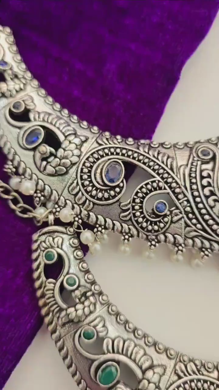 Handmade Antique Style Choker: Engraved German Silver, Monalisa Stone