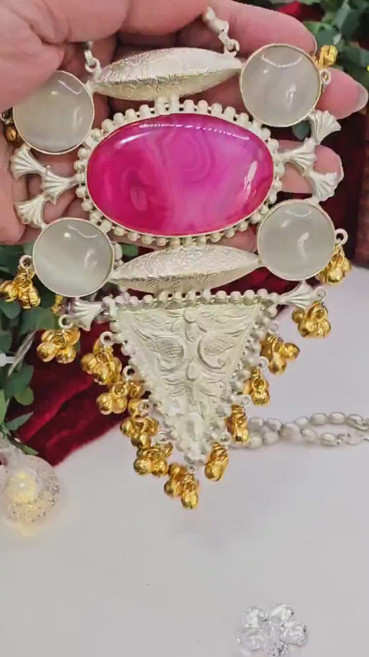 Handcrafted Pink Agate Pendant Necklace – Silver-Inspired Matar Mala with Ghungroos